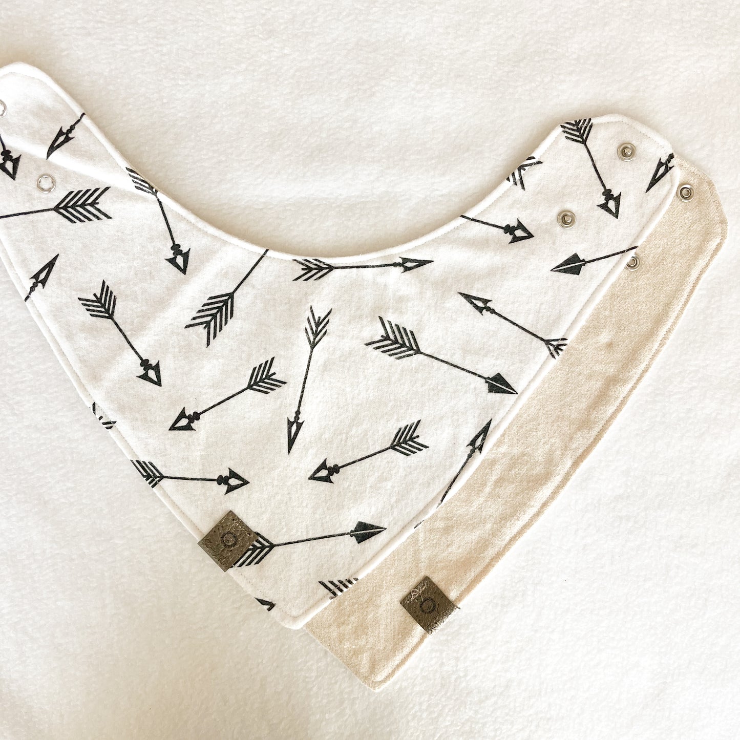 B&W Arrows Bandana Bib, Set of 1, Reversible